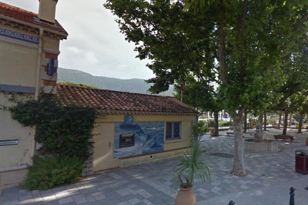 Photo of Buildings in Cavaliere Beach