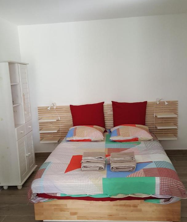 Photo of Bedroom in Velleron
