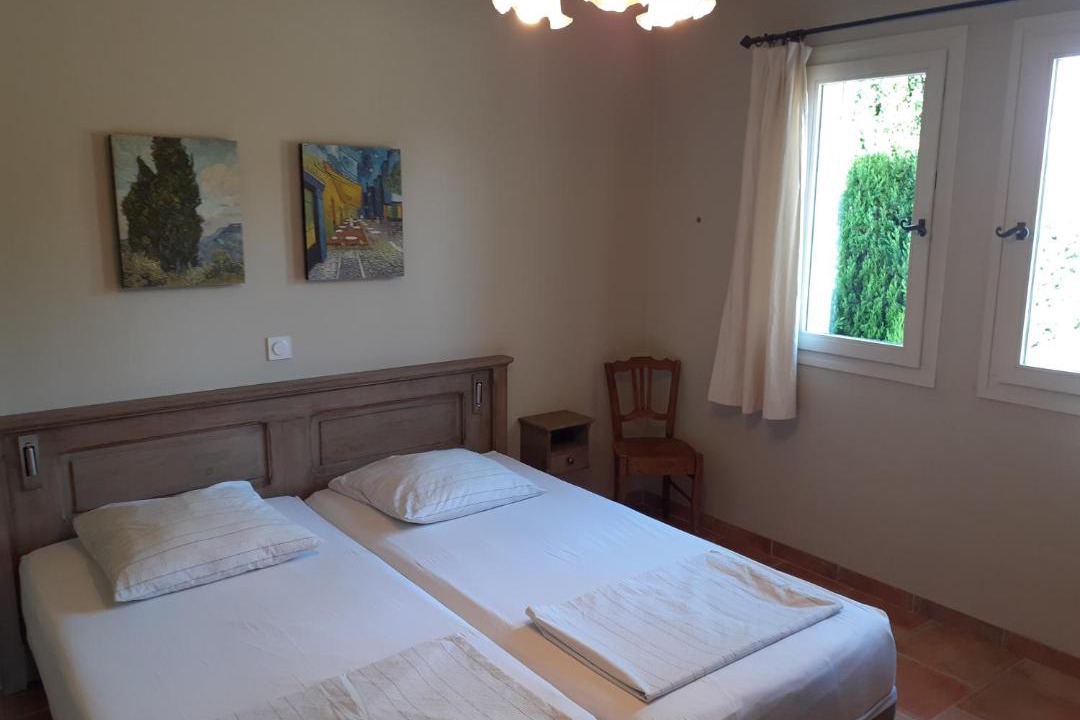 Photo of Bedroom in Maussane