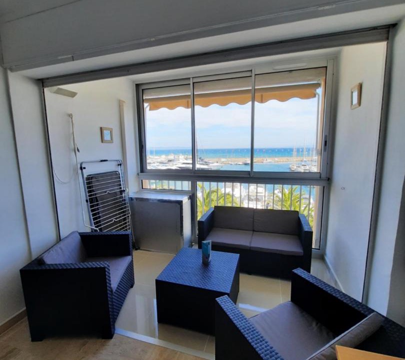 Photo of Livingroom in Toulon - Hyeres