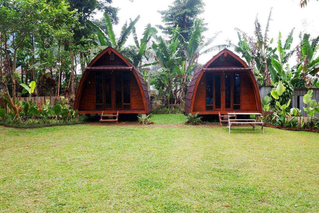 Photo of Buildings in Wanagiri