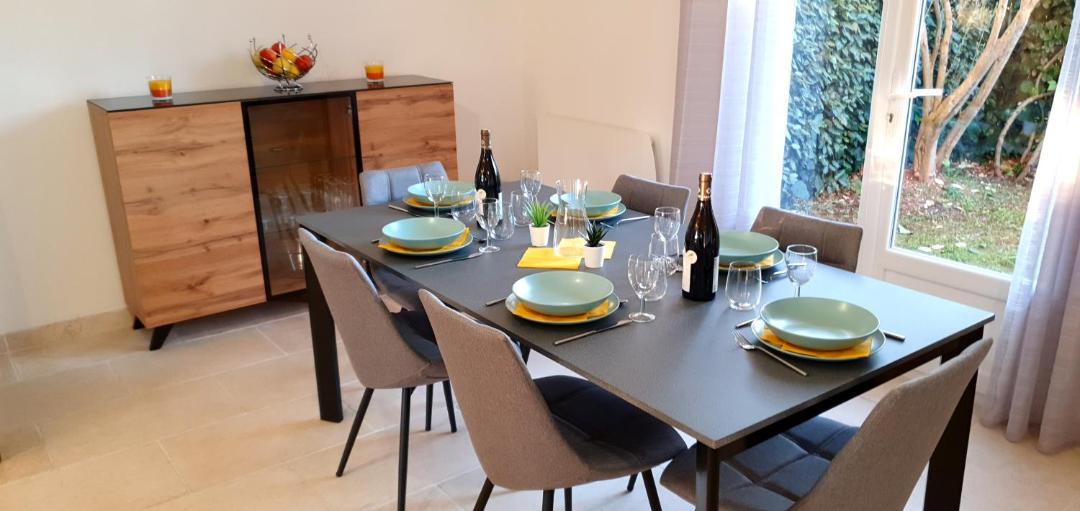 Photo of Livingroom in Saint-Cannat