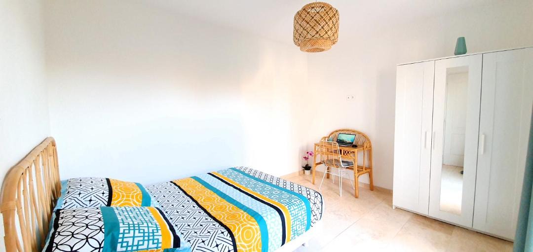Photo of Bedroom in Saint-Cannat