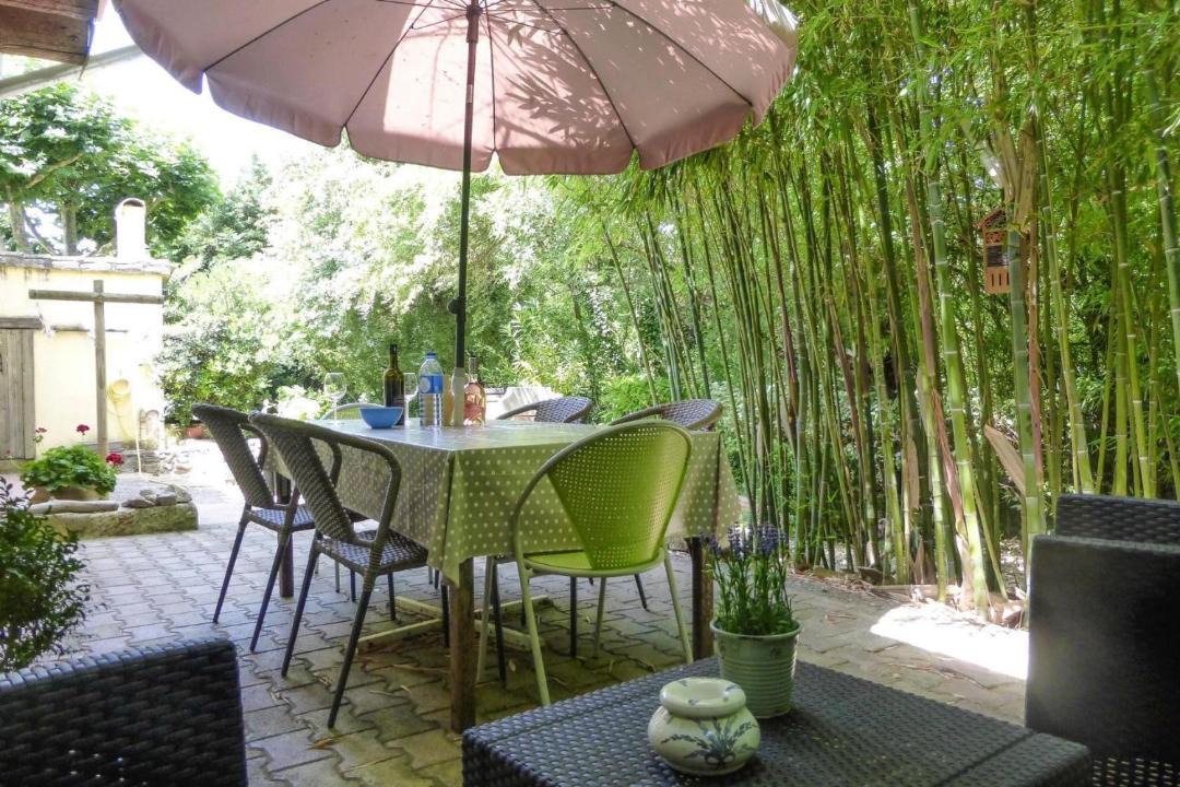 Photo of Patio Balcony in Noves