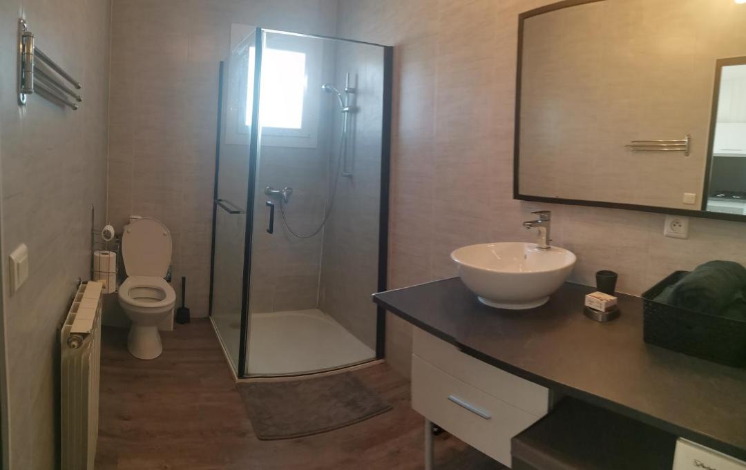 Photo of Bathroom in Gignac-la-Nerthe