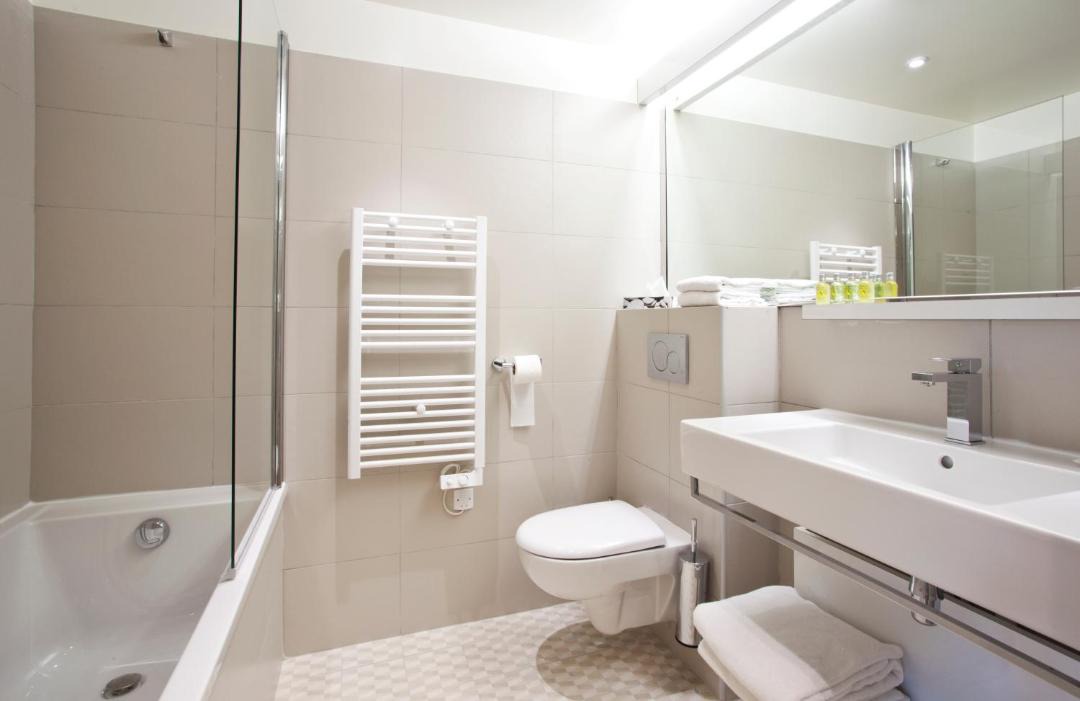 Photo of Bathroom in Montfavet