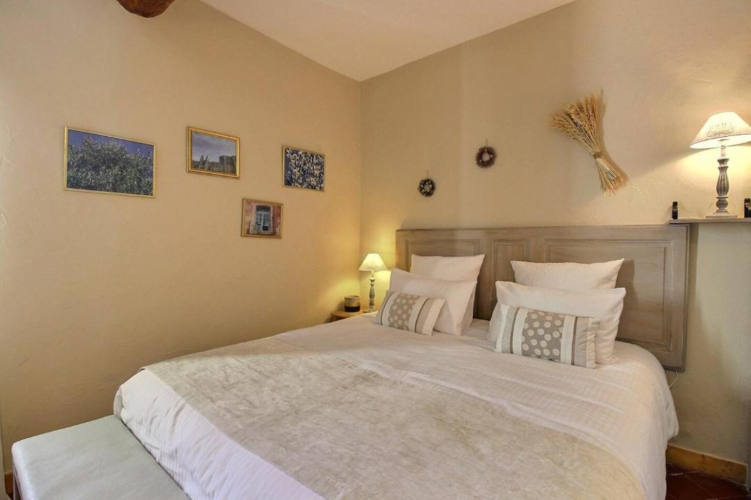Photo of Bedroom in Roquemaure