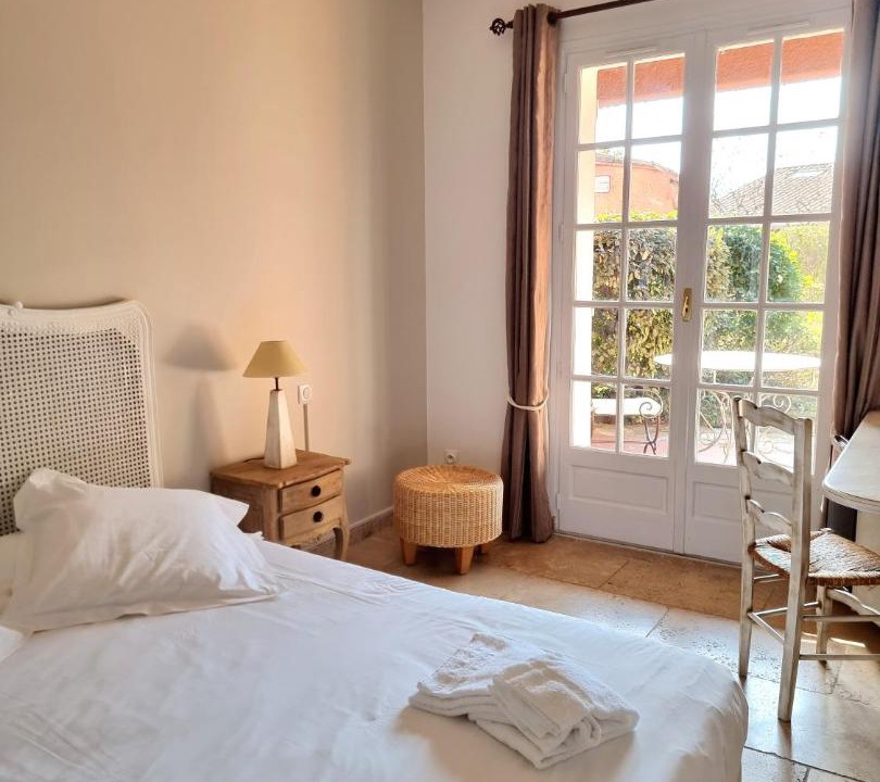 Photo of Bedroom in Maussane