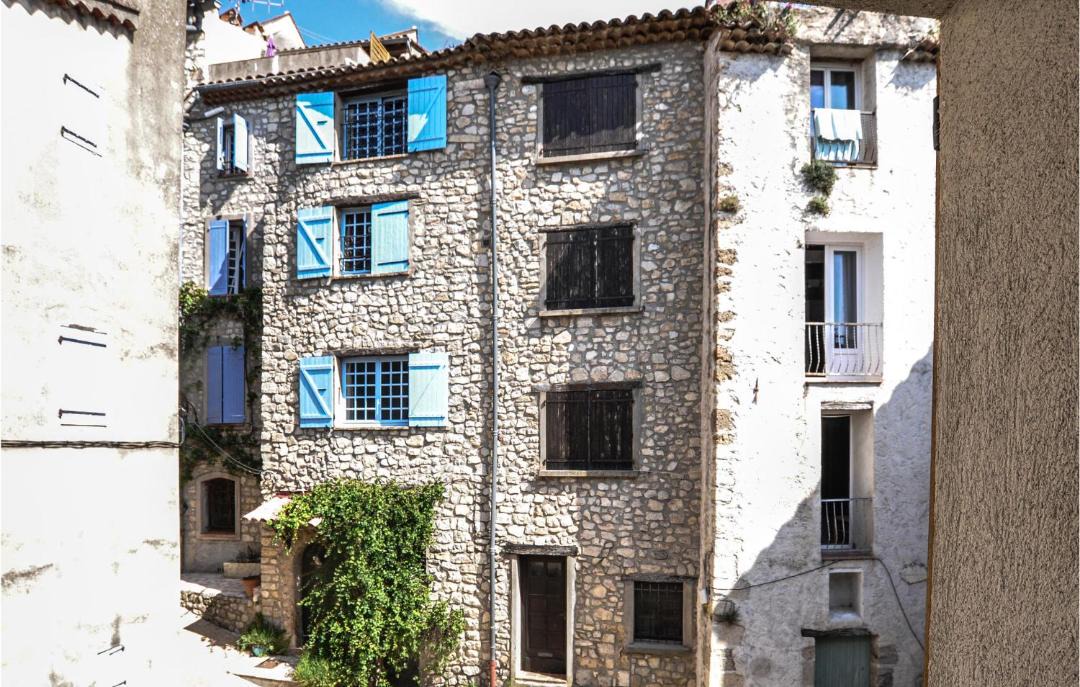 Photo of Buildings in Claviers