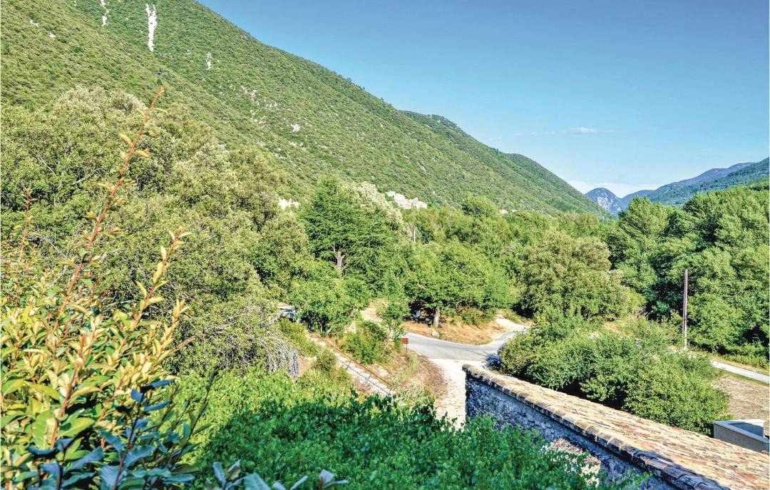 Photo of Outdoor in Saint-Leger-du-Ventoux