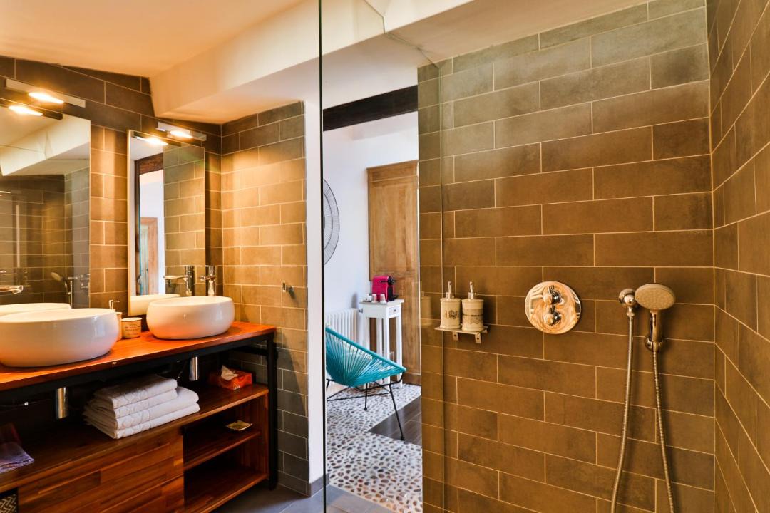 Photo of Bathroom in Pernes-les-Fontaines