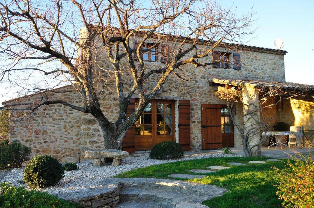Photo of Buildings in Puymeras