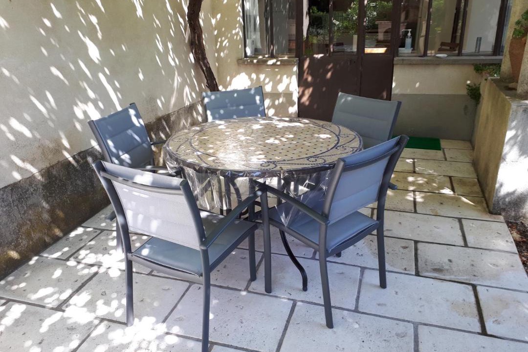 Photo of Patio Balcony in Montfavet
