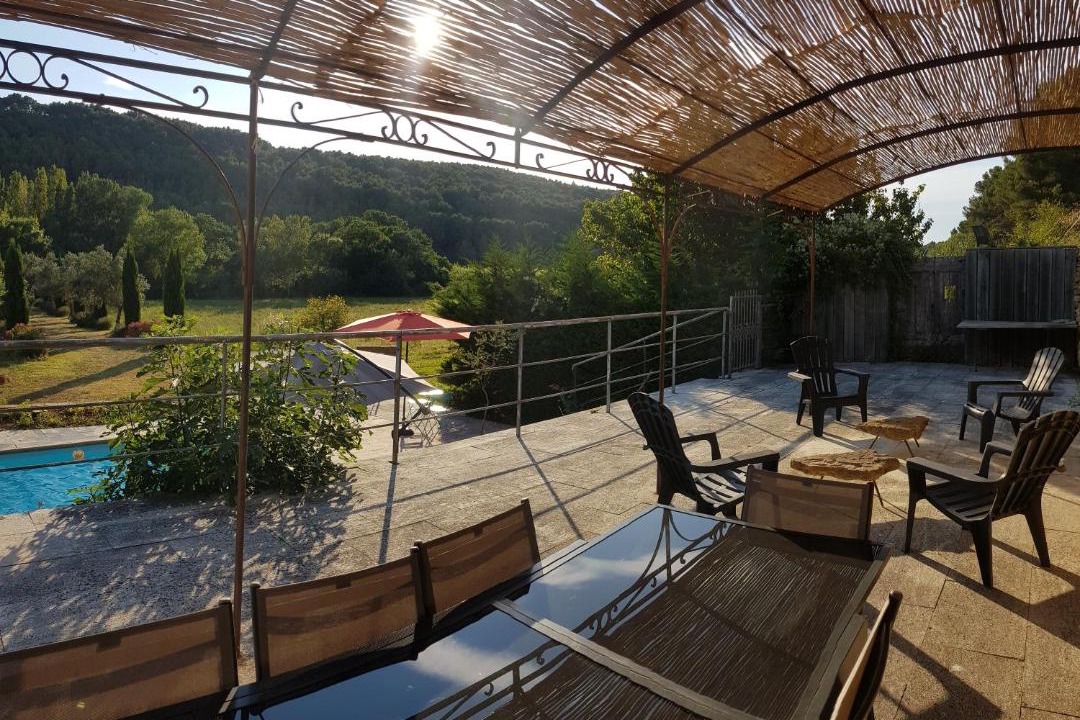 Photo of Patio Balcony in Cornillon-Confoux
