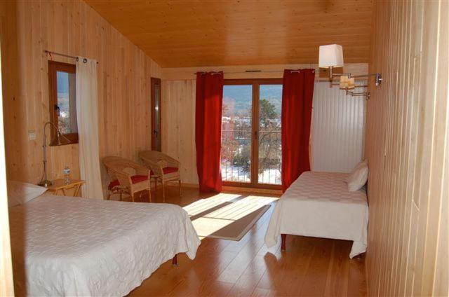 Photo of Bedroom in Plan-d'Aups-Sainte-Baume