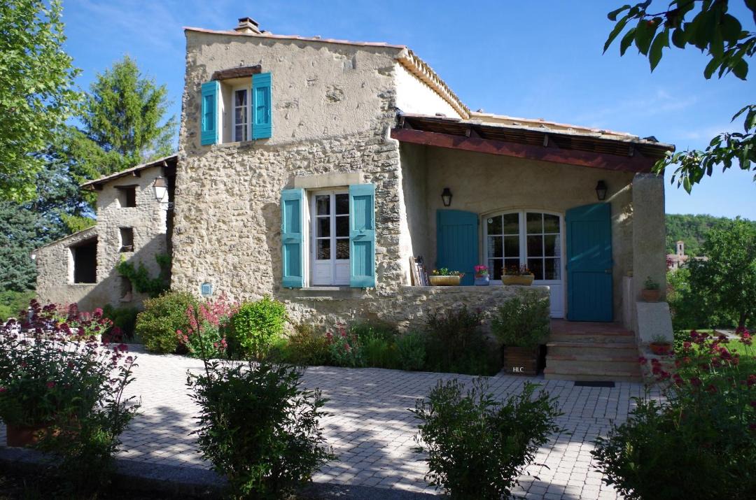 Photo of Buildings in Niozelles