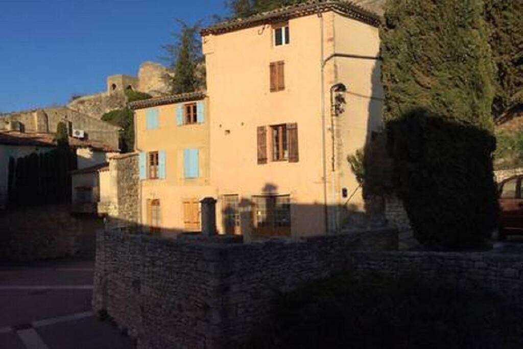 Photo of Buildings in Saint-Saturnin-les-Apt