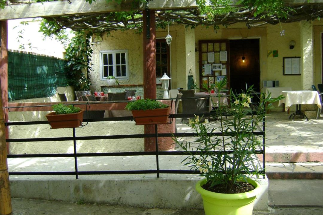 Photo of Others in Sernhac