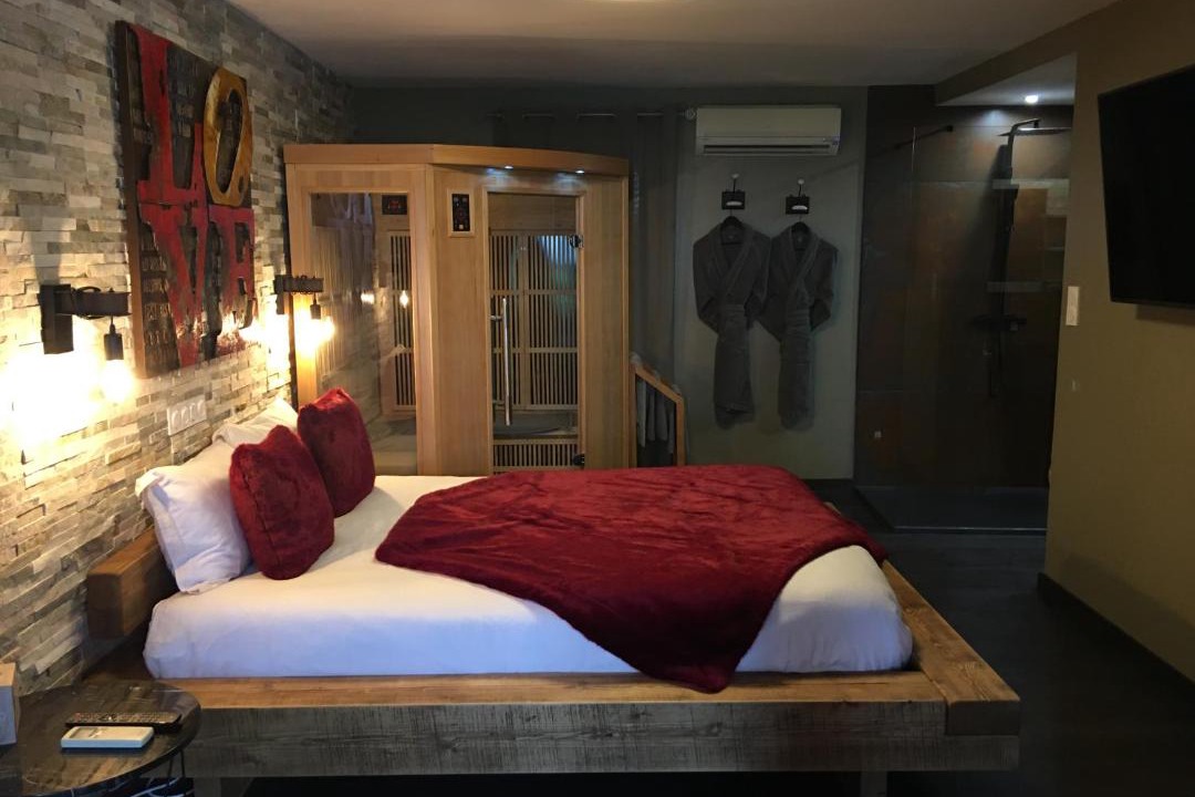 Photo of Bedroom in Meynes