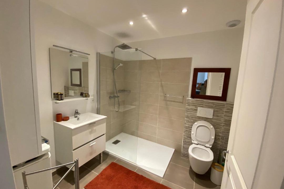 Photo of Bathroom in Sisteron