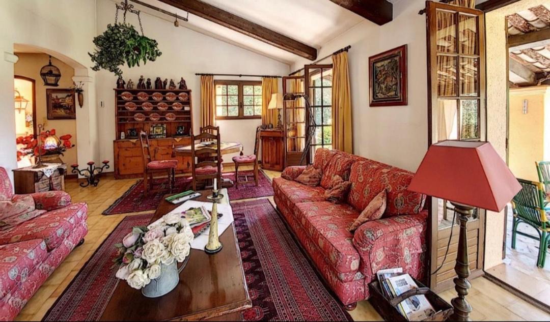 Photo of Livingroom in Saint-Cezaire-sur-Siagne