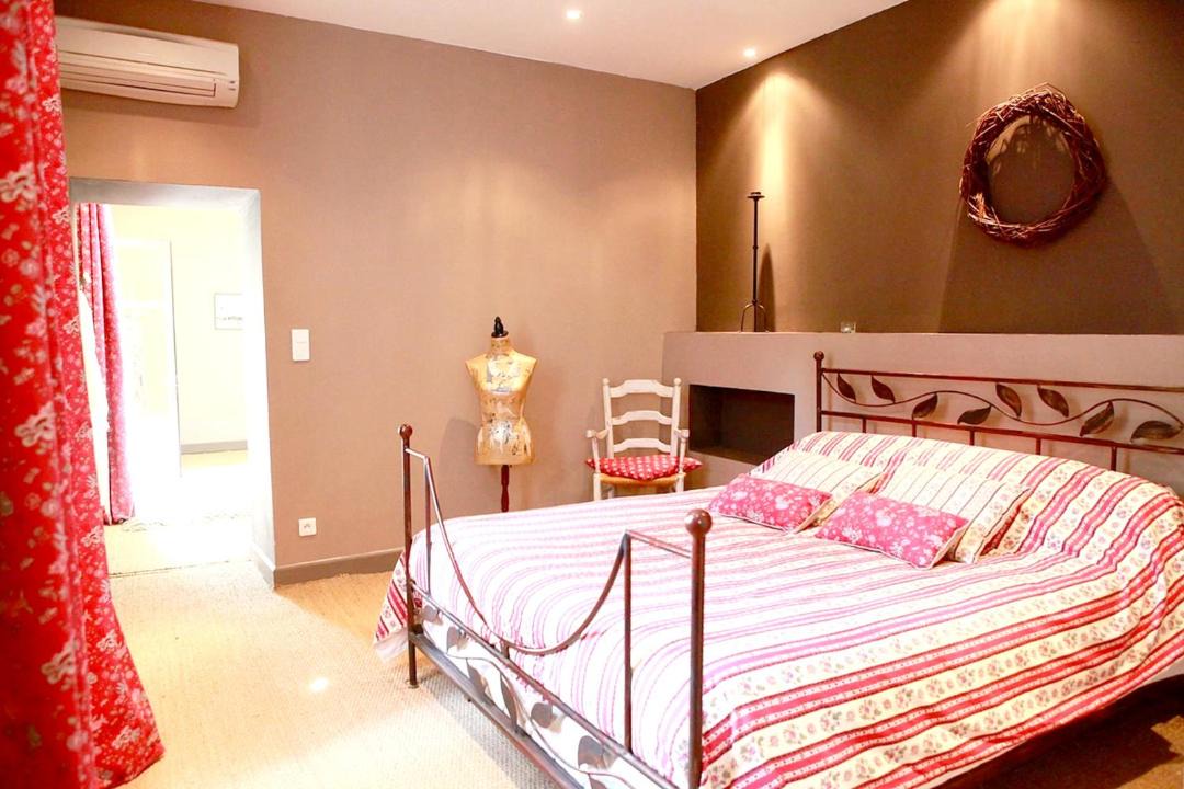 Photo of Bedroom in Saint-Gilles