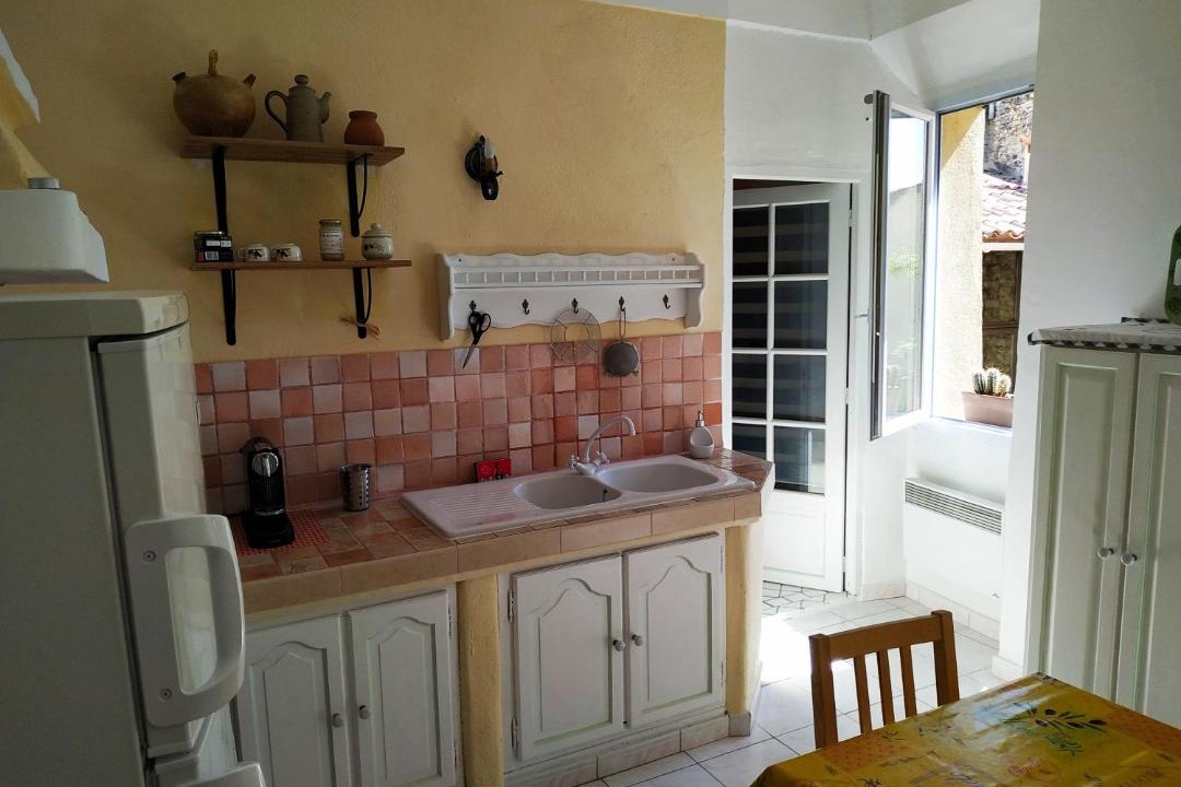 Photo of Kitchen in Quinson