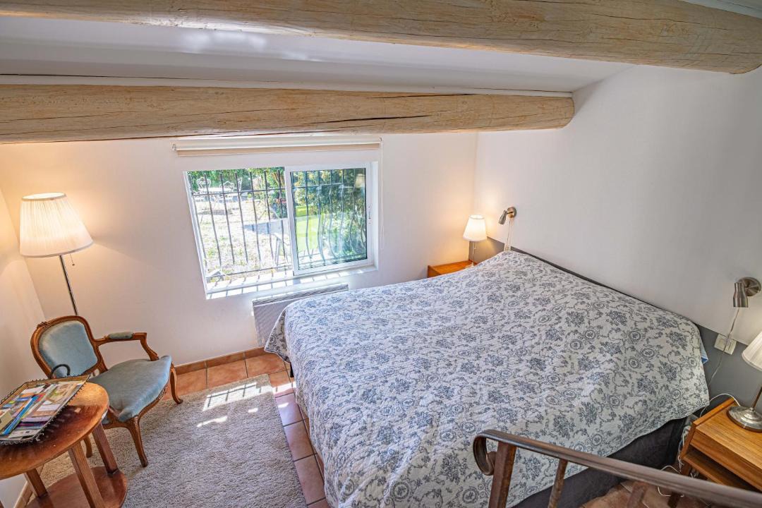 Photo of Bedroom in Velleron