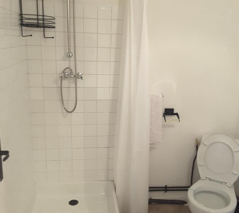 Photo of Bathroom in Arles