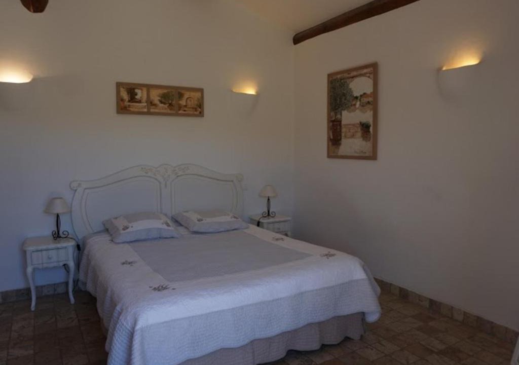 Photo of Bedroom in Simiane-la-Rotonde