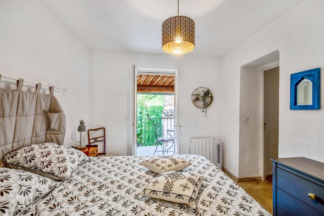 Photo of Bedroom in Bonnieux