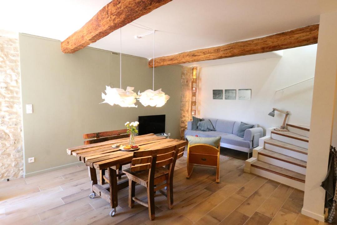 Photo of Livingroom in Rustrel
