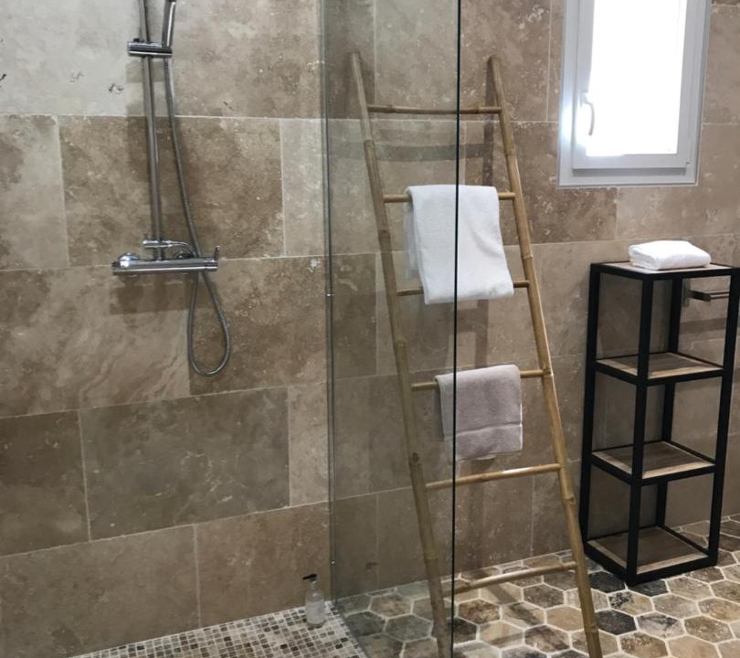 Photo of Bathroom in Cornillon-Confoux