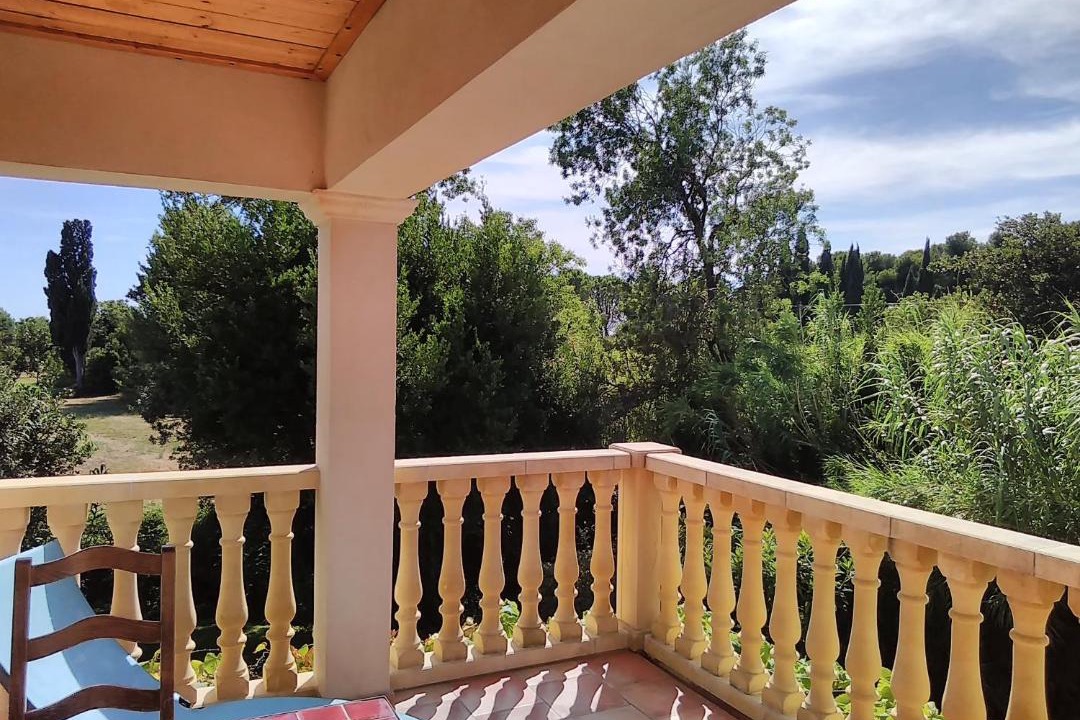 Photo of Patio Balcony in Maussane