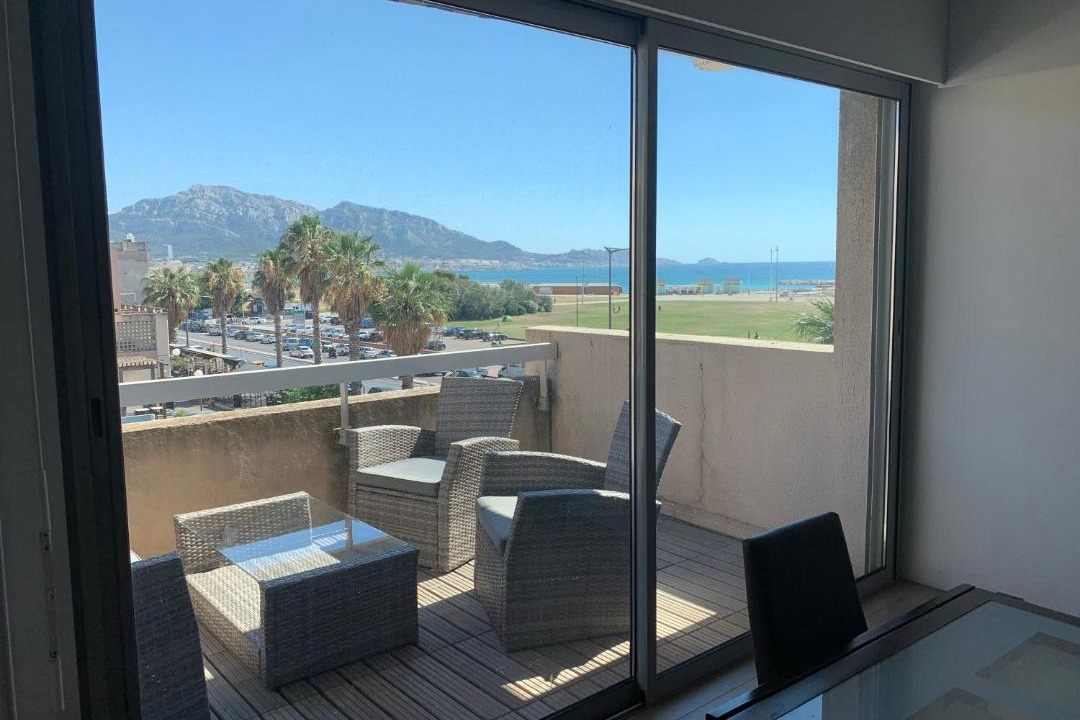 Photo of Patio Balcony in La Plage