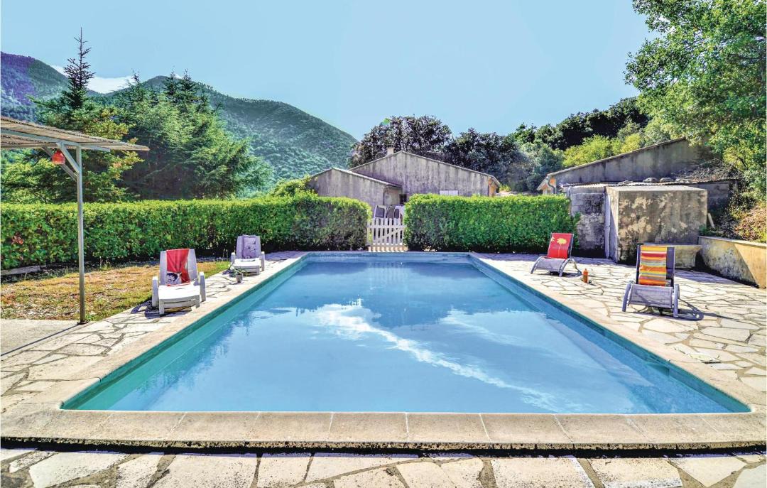 Photo of Outdoor in Saint-Leger-du-Ventoux