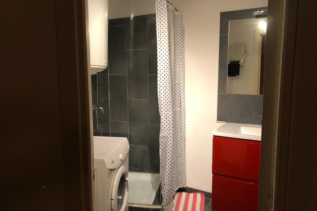 Photo of Bathroom in Arles City Centre