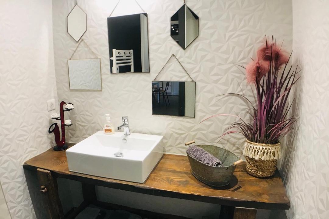 Photo of Bathroom in Beaucaire