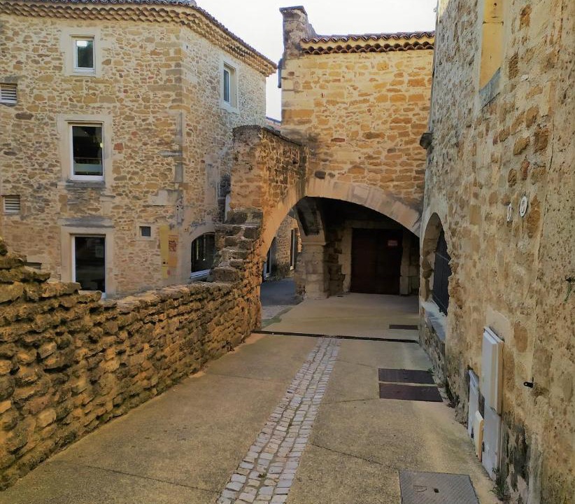 Photo of Others in Grillon