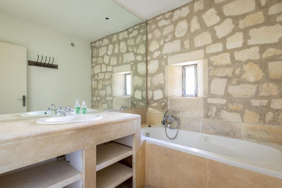 Photo of Bathroom in Les Baux-de-Provence