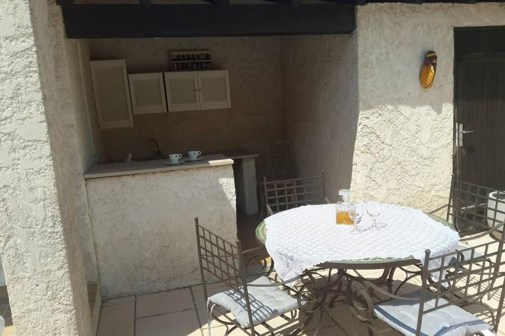 Photo of Patio Balcony in Marignane