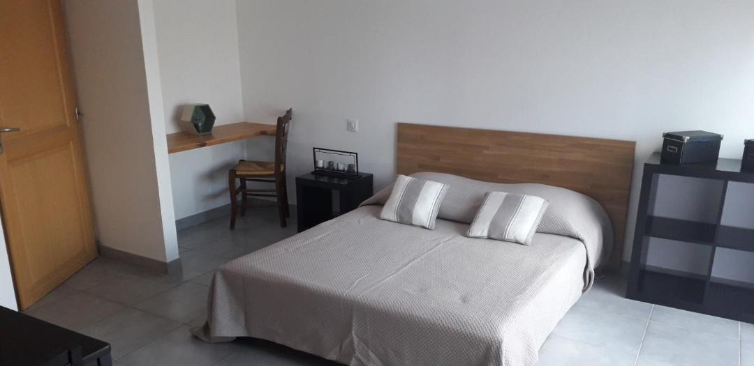Photo of Bedroom in Ledenon