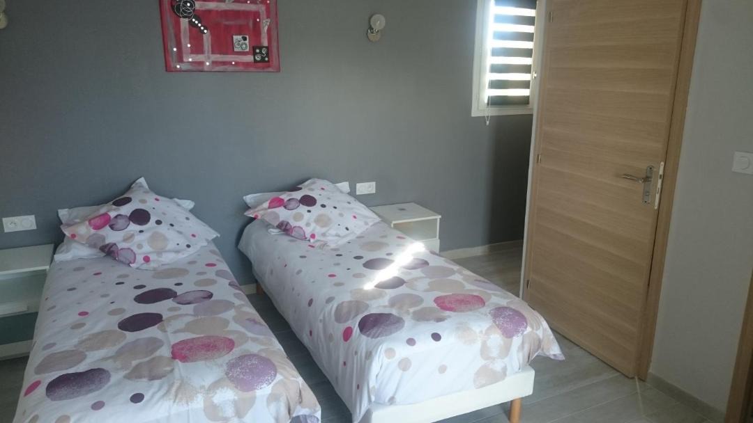 Photo of Bedroom in Caromb