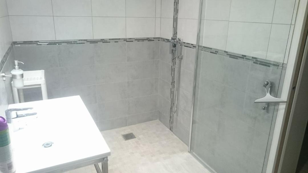 Photo of Bathroom in Caromb