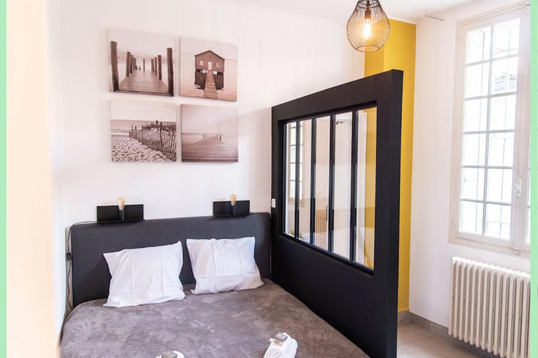 Photo of Bedroom in Avignon City Centre