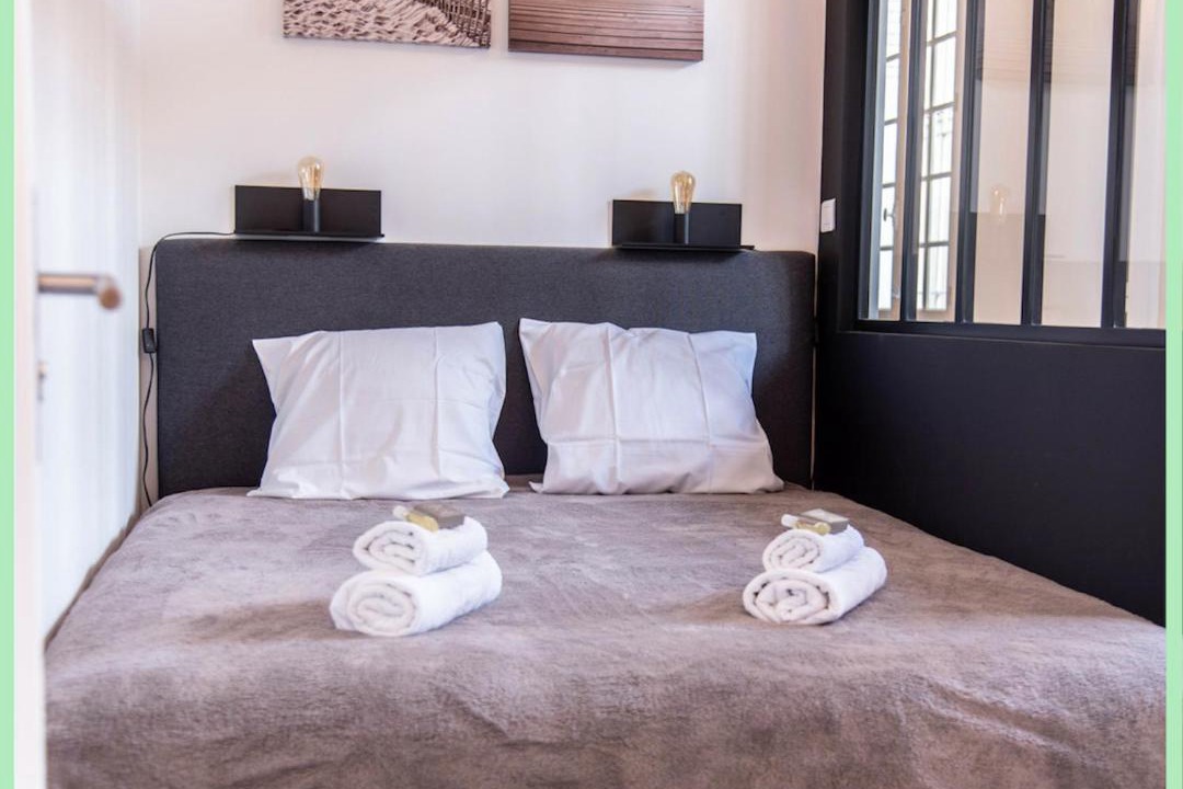 Photo of Bedroom in Avignon City Centre
