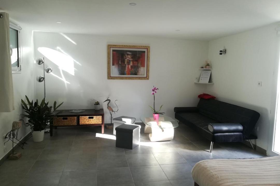 Photo of Livingroom in 8th Arrondissement