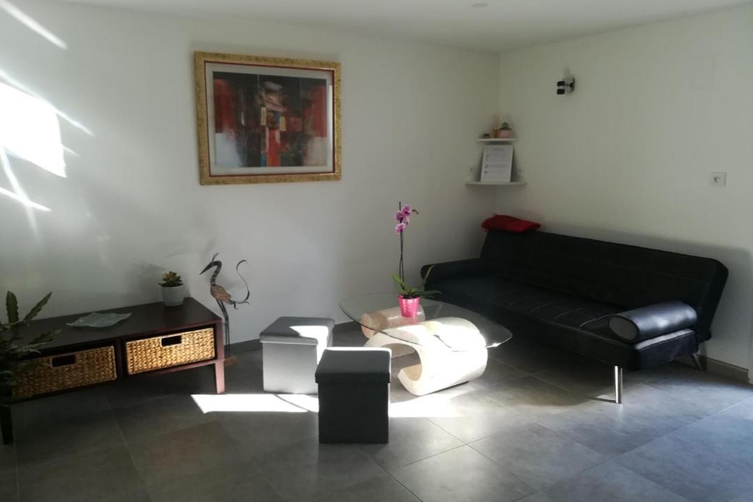 Photo of Livingroom in 8th Arrondissement
