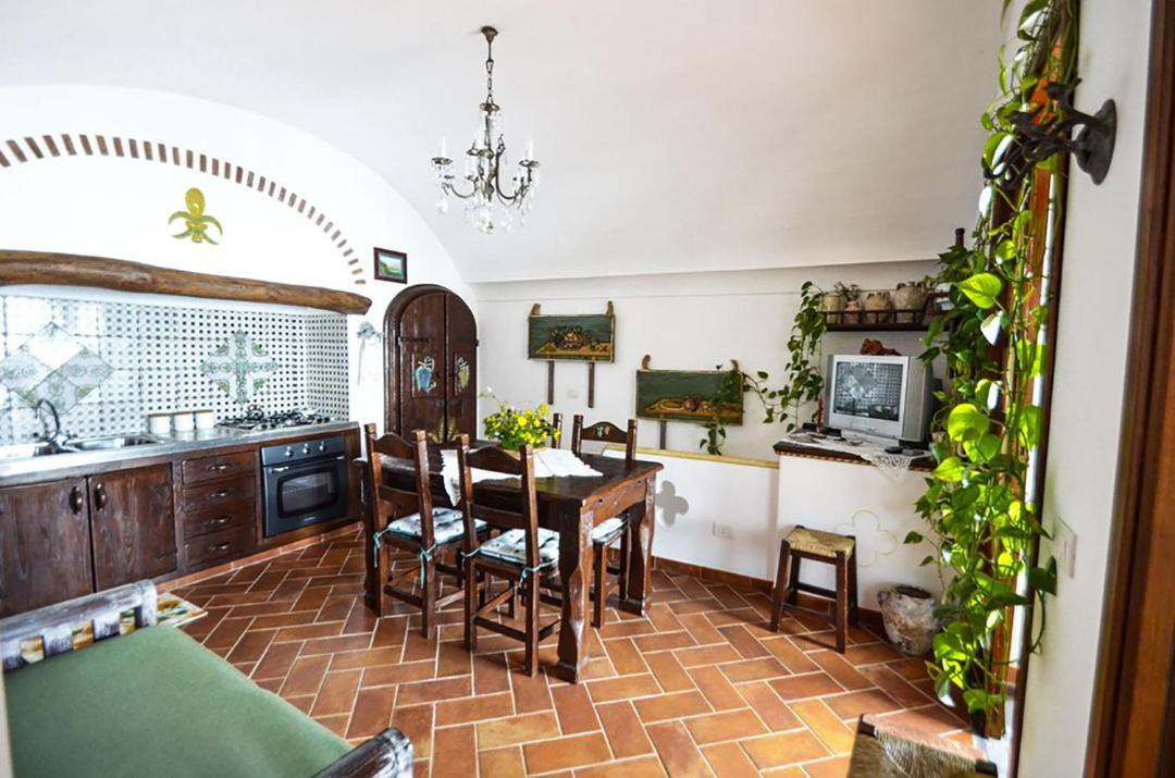 Photo of Livingroom in Path of the Gods