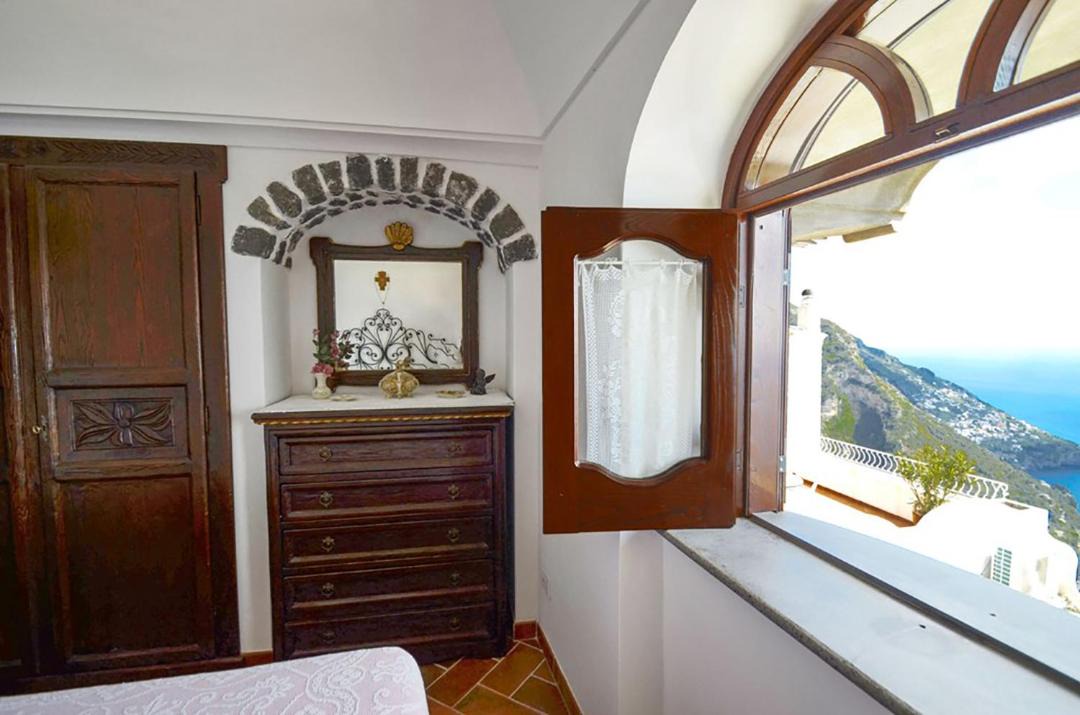 Photo of Bedroom in Path of the Gods